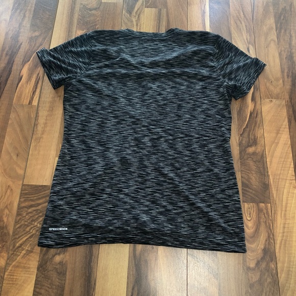 **SOLD**Reebok V Neck Workout Shirt Large - Picture 6 of 6